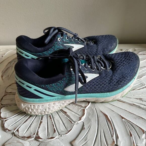 Brooks navy Ghost 11 size 9.5 - Picture 1 of 9
